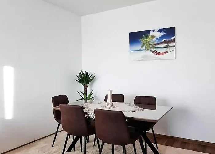 Modern With Mountain View - Апартаменты *