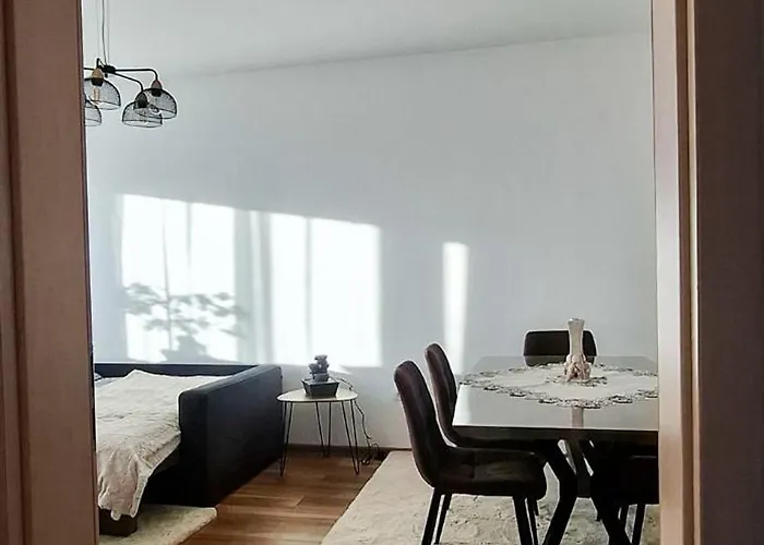 Modern With Mountain View - Апартаменты *