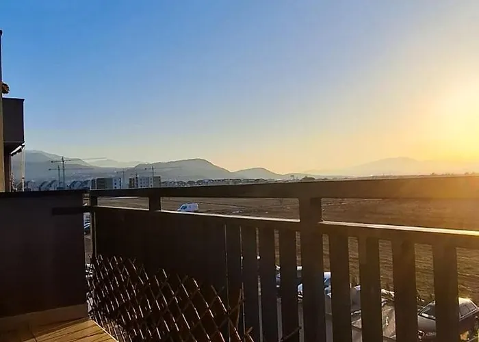 Modern With Mountain View - Апартаменты